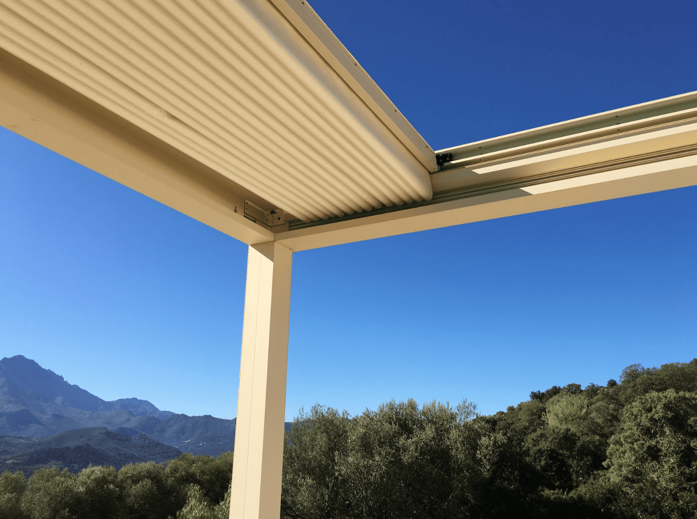 pergola à toile rétractable